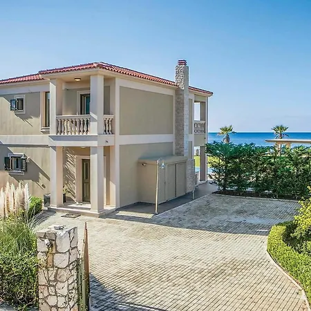 Villa Infinity Blue